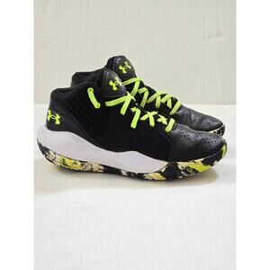 Under Armour Boys Grade School UA Jet 21 Black Basketball Shoes - Size 4.5 Y